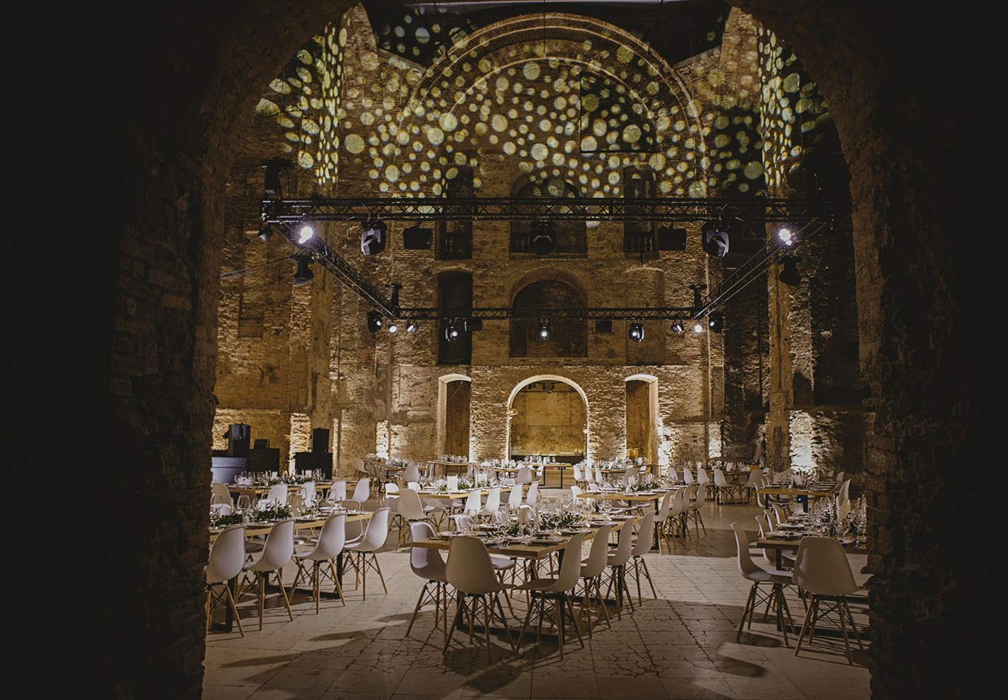 YESS_event_hire_bérelhető_bútor_inspiráció_Kiscelli_esküvő