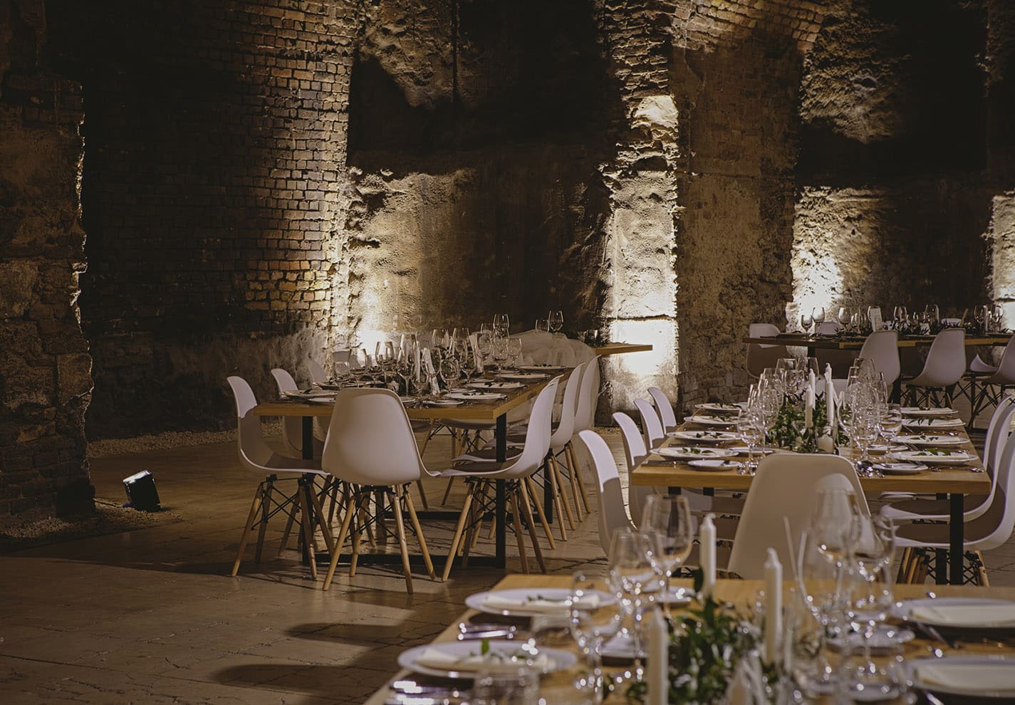 YESS_event_hire_bérelhető_bútor_inspiráció_Kiscelli_esküvő