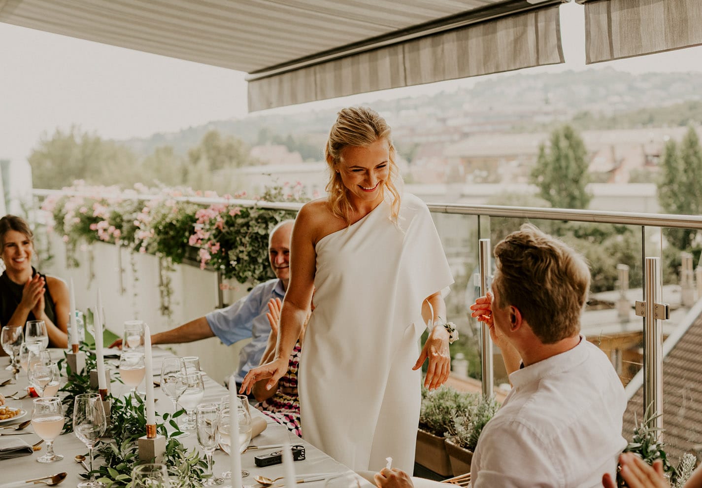 YESS_event_hire_bérelhető_bútor_inspiráció_Rooftop_eskövő