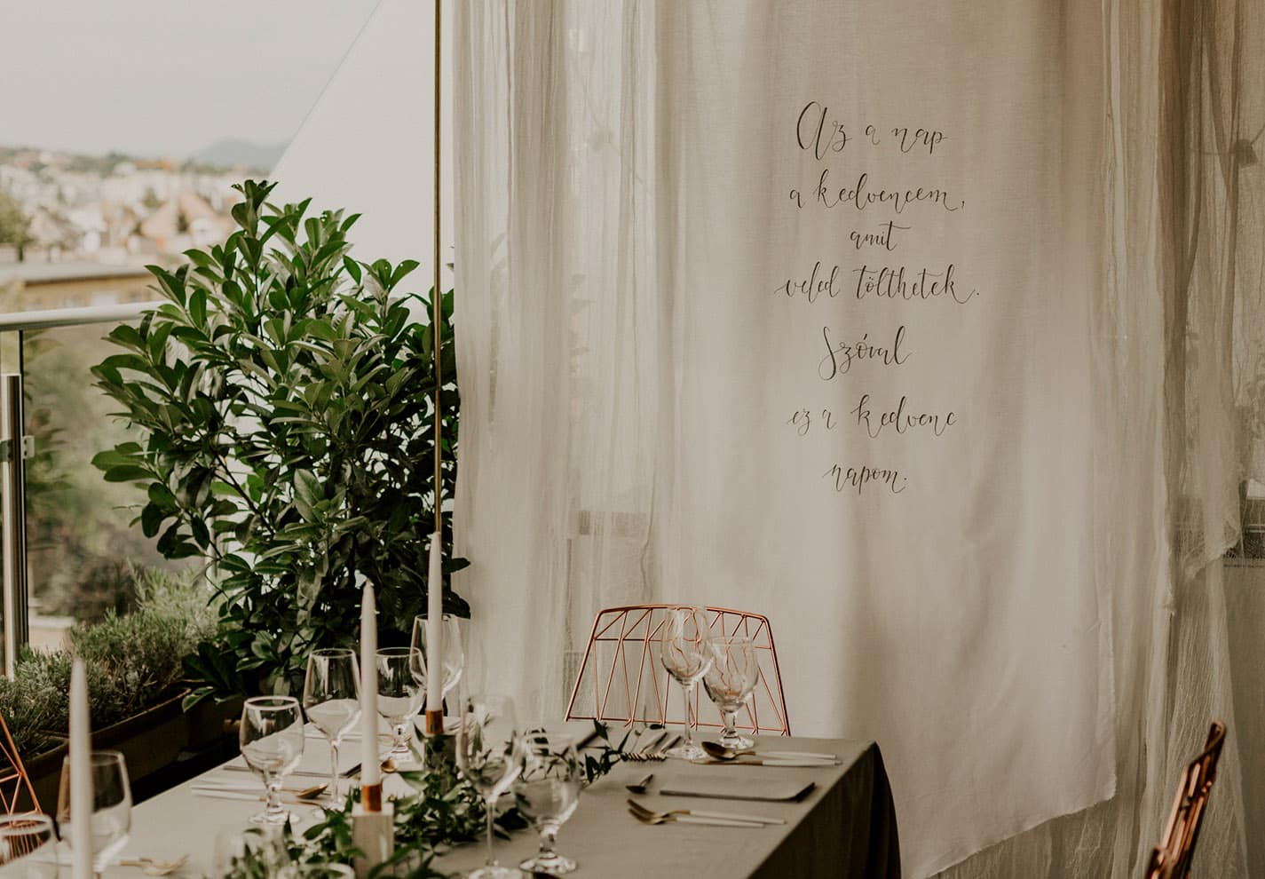 YESS_event_hire_bérelhető_bútor_inspiráció_Rooftop_eskövő